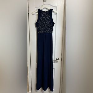 Laura Dress - Size 4 US. Only worn once.